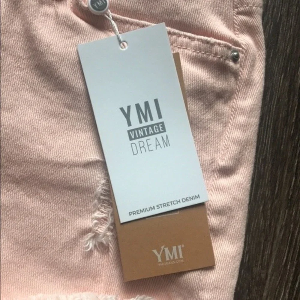 SOLD ✨ YMI Dream Vintage Shorts - Picture 2 of 10